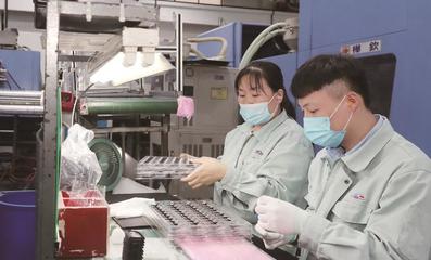 汽車配件研發(fā) 忙生產(chǎn)，趕訂單，搶市場(chǎng)機(jī)遇